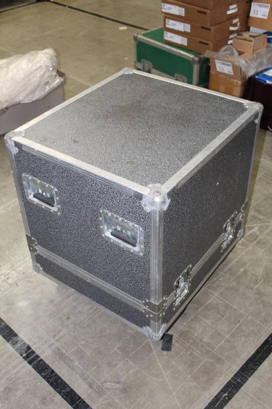 lot 194 image: Rolling Road Case