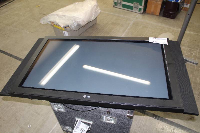 lot 35 image: LG 42in. Plasma Monitor