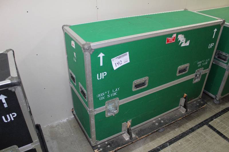 lot 192 image: Rolling Road Case