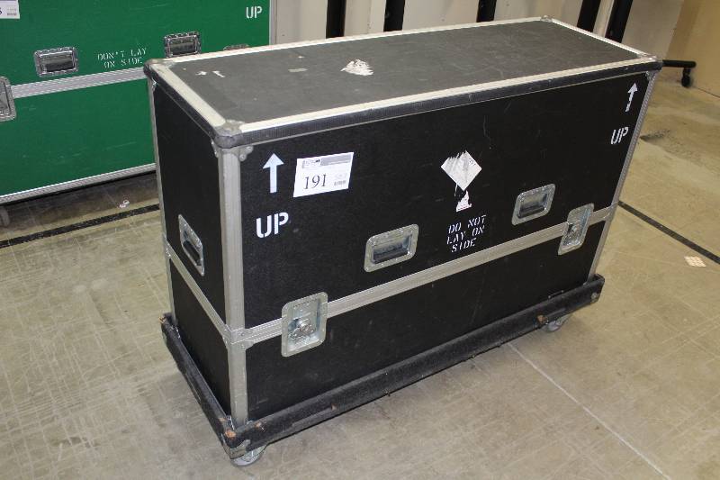 lot 191 image: Rolling Road Case