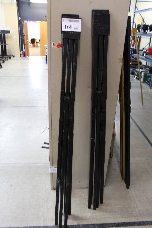 lot 168 image: Lot of (4) Draper Easel Stands