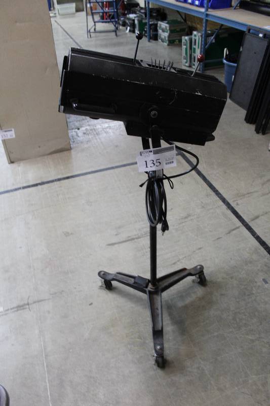 lot 135 image: Luminator Commercial Rolling Stage Light