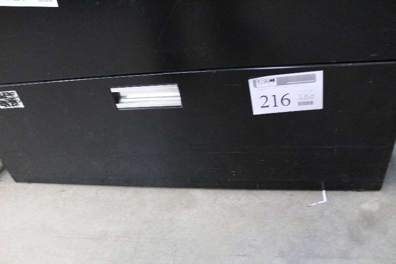 lot 216 image: Sanford Expo White Board Cleaner
