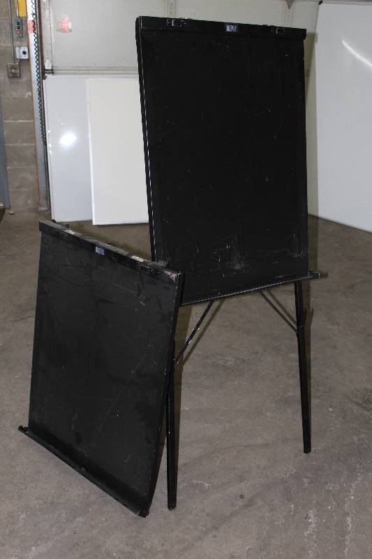 lot 258 image: Lot of (2) Draper DR450 Easels