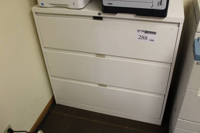 lot 288 image: 3-Drawer Metal Lateral File Cabinet