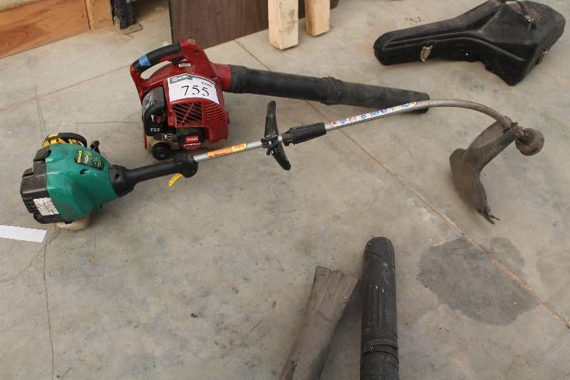 lot 755 image: Lot of (2) Power Yard Tools - Toro T25 Power Vac Blower, WeedEater FeatherLite 15in. Whip