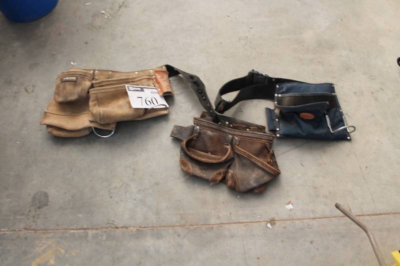 lot 760 image: Lot of (3) Tool Belts