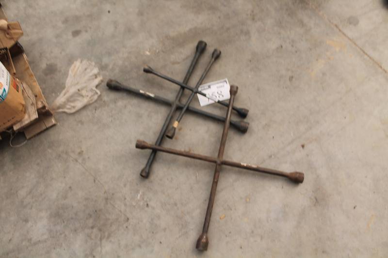 lot 758 image: Lot of (3) 4-Way Tire Irons