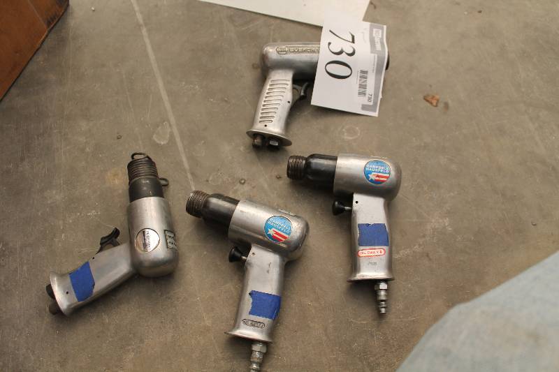 lot 730 image: Lot of (4) Campbell-Hausfeld, Evercraft Pneumatic Hammers