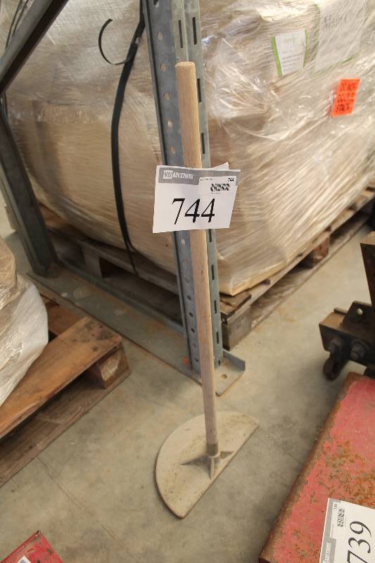 lot 744 image: Tamper