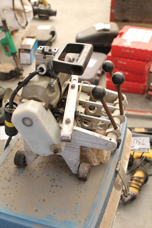 lot 741 image: Porter-Cable 12in. Reversible Drill