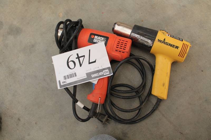 lot 749 image: Lot of (2) Heat Guns - Black & Decker, Wagner Heat Guns