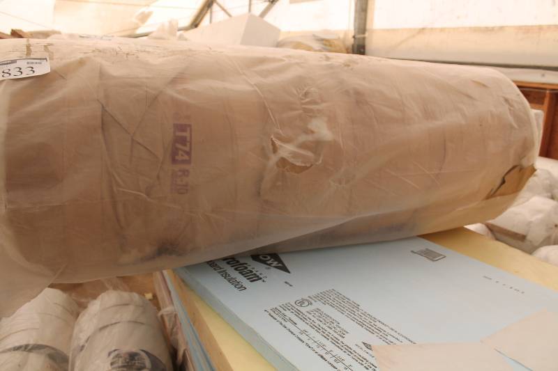 lot 833 image: R-10 Unfaced 3.4in. Insulation Roll