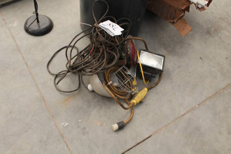 lot 788 image: Shop Work Lights
