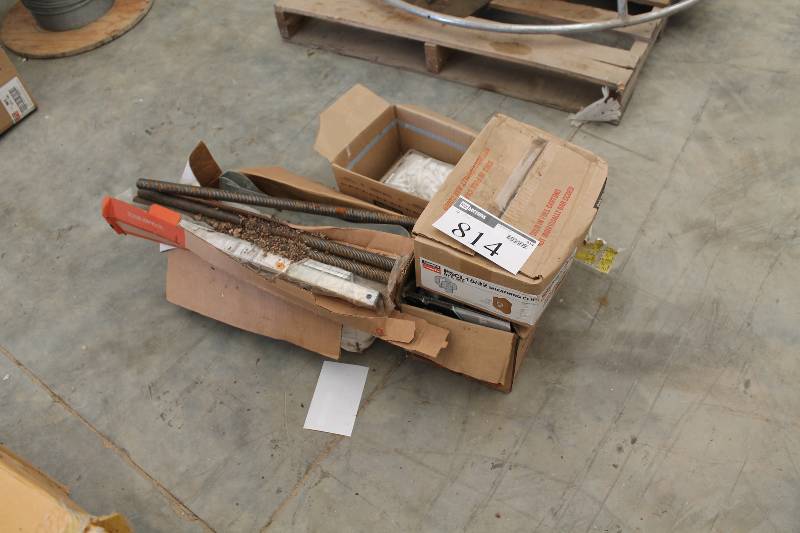 lot 814 image: Lot of (4) Boxes of Simpson Strong Tie PSCL58 Sheathing Clips
