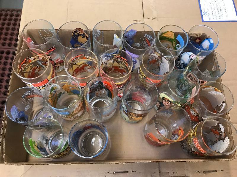 lot 435 image: STAR WARS GLASSES
