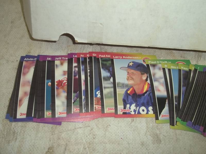 lot 21 image: 546 - 1988 Donruss Baseball Cards No Doubles