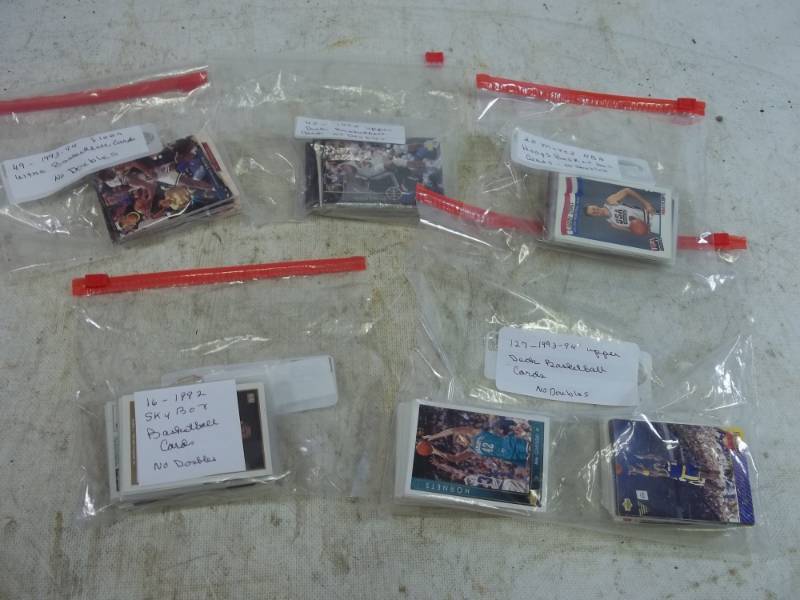 lot 34 image: 255 - Basketball Cards