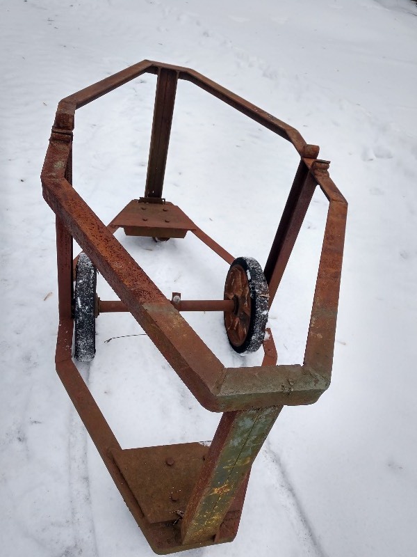 lot 94 image: Bomb Carrier Octagon Industrial Cart