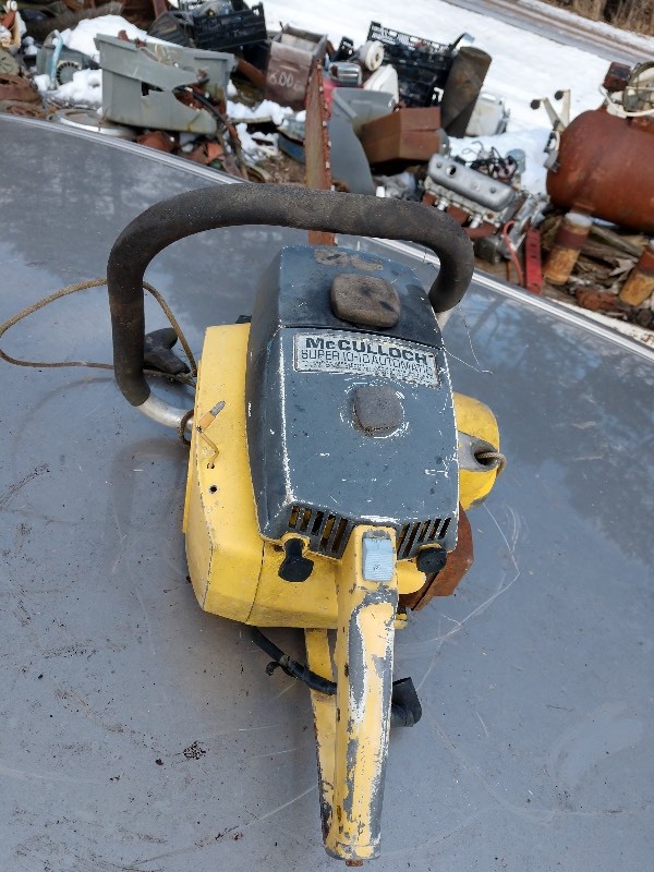 lot 20 image: McCulloch Super 10-10 Automatic Chainsaw