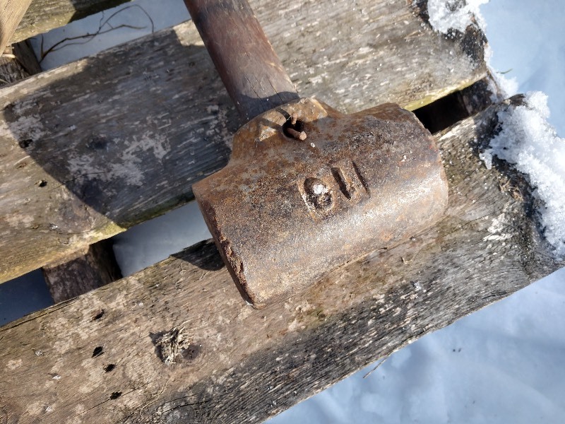 lot 35 image: Sledgehammers (3)