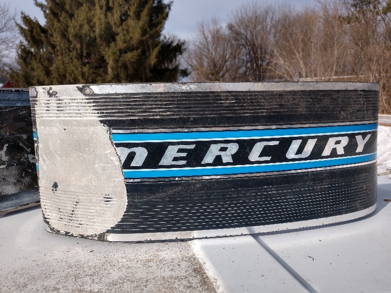lot 41 image: Antique Motor Boat Engine Covers (blue 500 Mercury and unmarked)