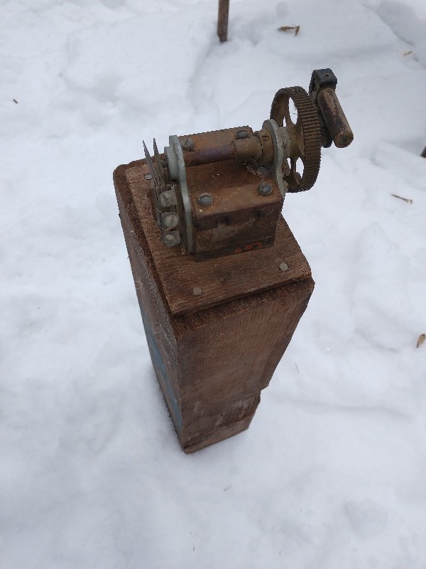 lot 64 image: Antique In-Ground Manpowered Electricity Generator