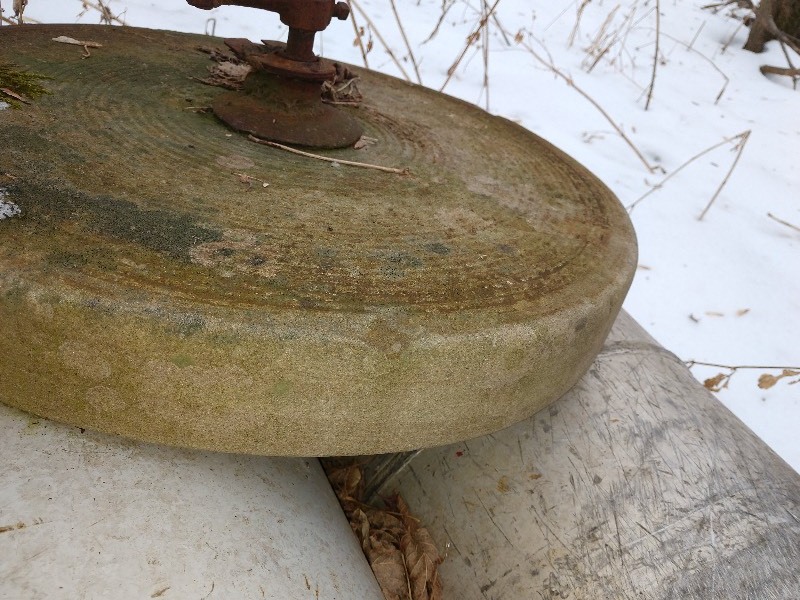lot 68 image: Antique Primitive GrindingSharpening Stone Wheel