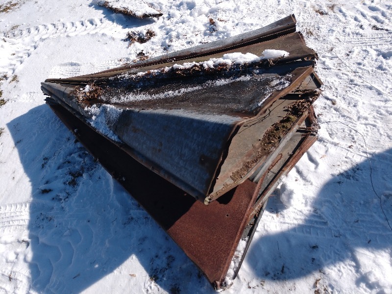lot 93 image: Galvanized Grain Silo Top Roof (Silver)
