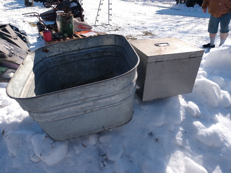 lot 102 image: Galvanized Box w Lock and Galvanized Tub