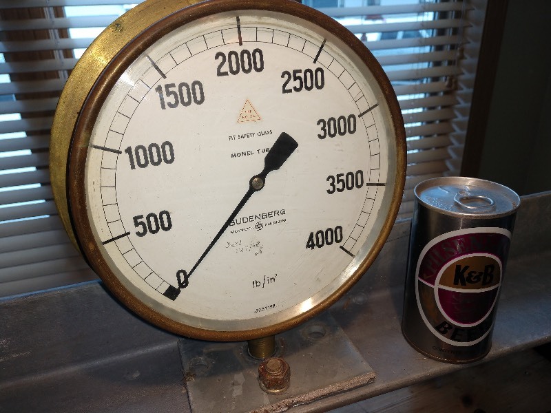 lot 114 image: Budenberg Brass Pressure Gauge
