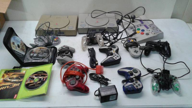 Lot Of Video Game Items, Controllers, PS1 Consoles, Untested, Book Of PS2 Games