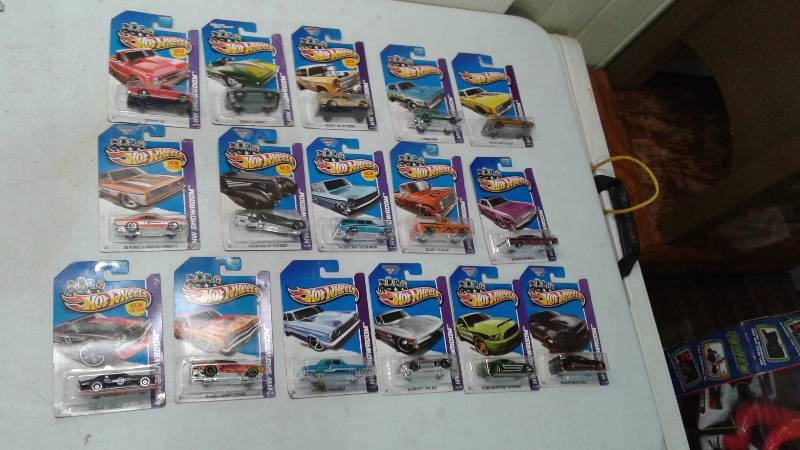 Lot Of 16 Hot Wheels Car, New In The Package, Package May Show Minor Wear, HW Showroom