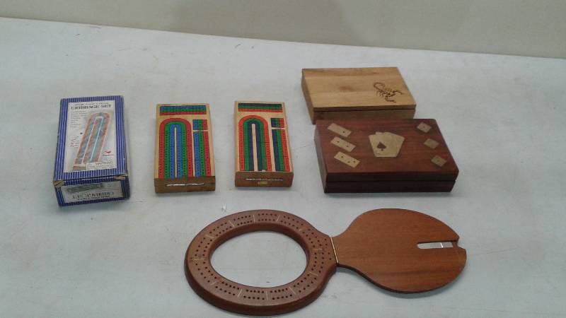 Lot Of Wood Games And Cribbage Boards