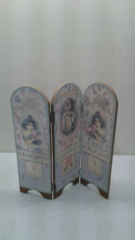 Doll Size Toy Partition