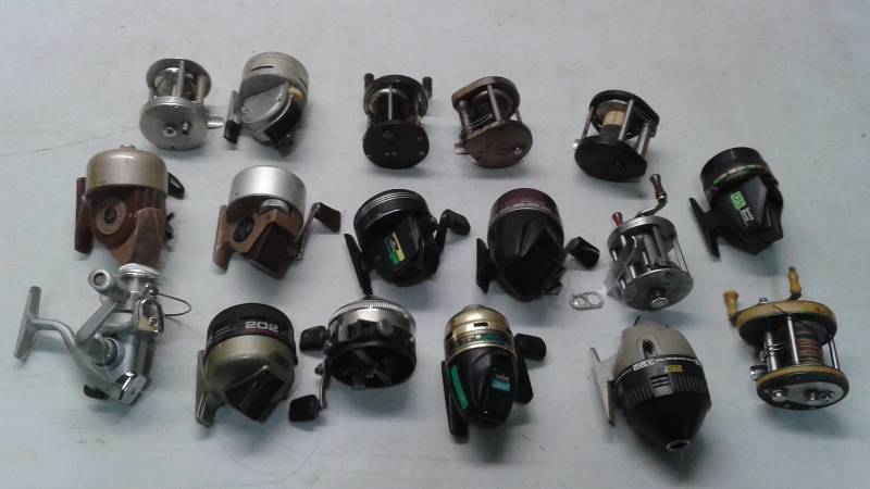 Lot Of Fishing Reels, Some Work, Some Vintage