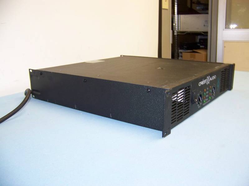 lot 18 image: Crest, CA9, Professional Audio Amplifier  Amp