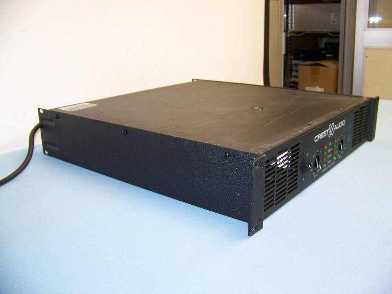 lot 24 image: Crest, CA4, Professional Audio Amplifier  Amp