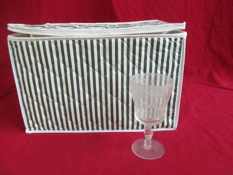lot 72 image: fancy glasses