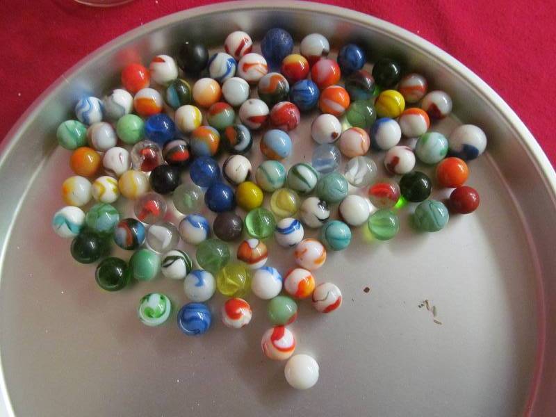 lot 84 image: vintage marbles