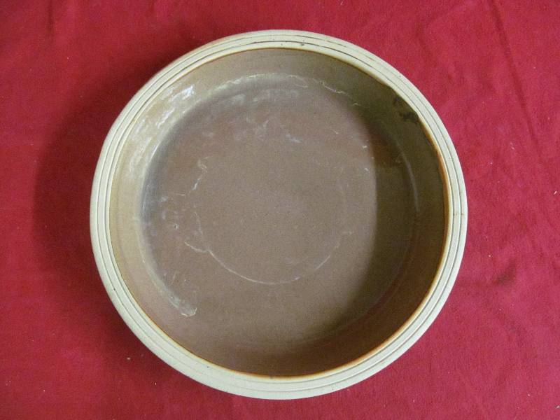 lot 90 image: Stone ware pie dish