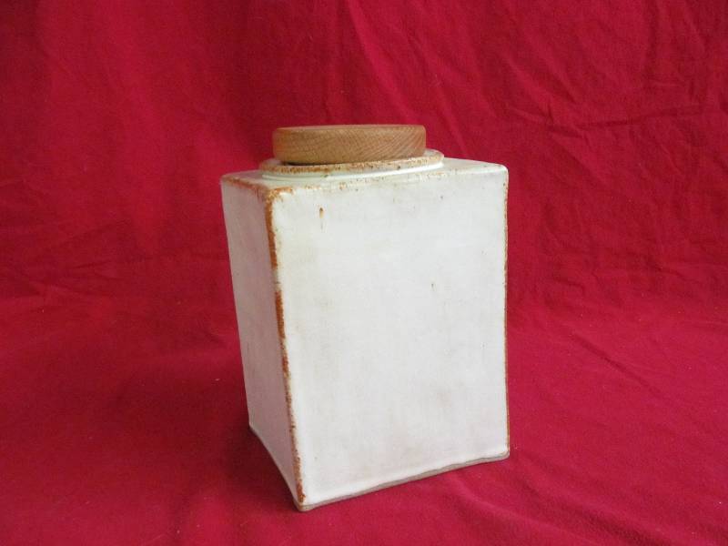 lot 95 image: stoneware crock
