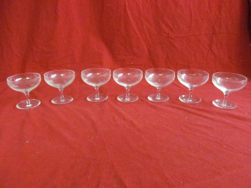 lot 96 image: Kosta Boda stemmed glasses