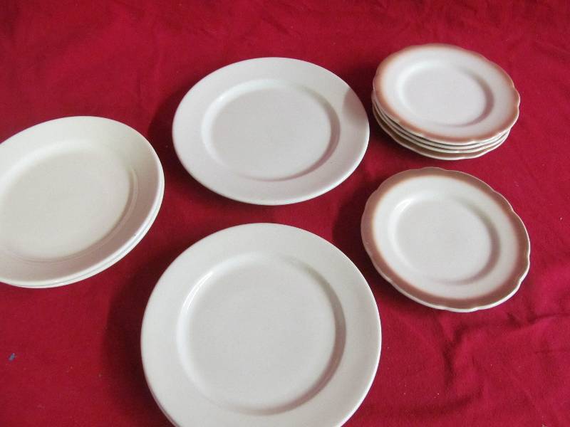 lot 99 image: Buffalo plates ,Homer Laughlin plates
