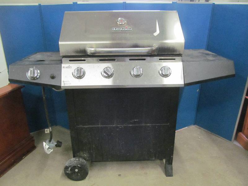 lot 103 image: Char-Broil Grill