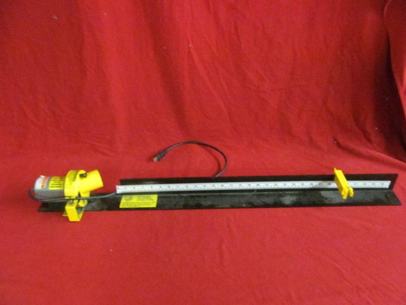 lot 168 image: apple archery arrow cutter