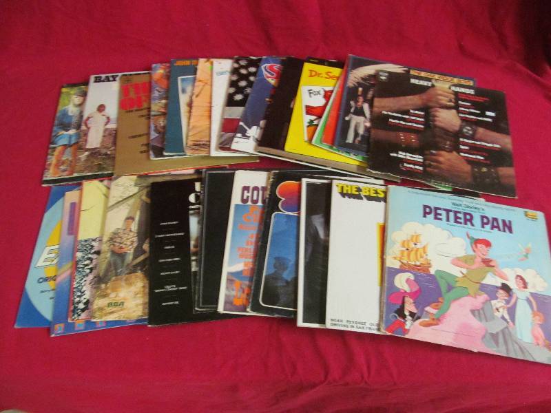 lot 178 image: vintage record albums