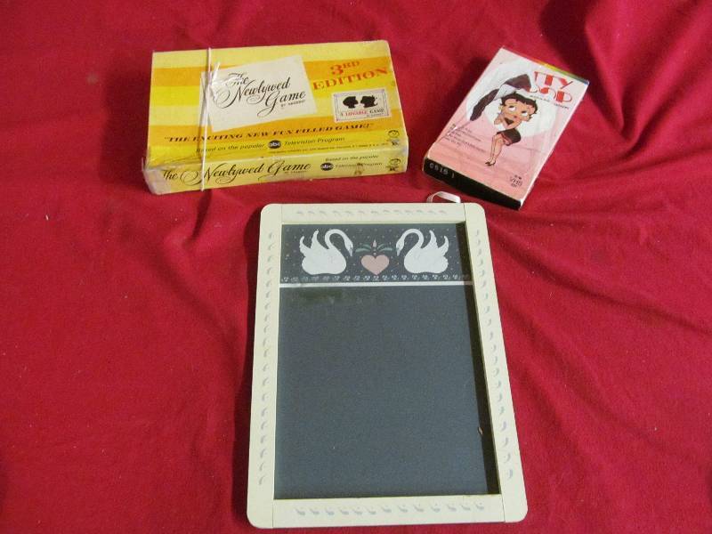 lot 206 image: Betty Boop VHS movie, vintage Newlywed game, chalk board