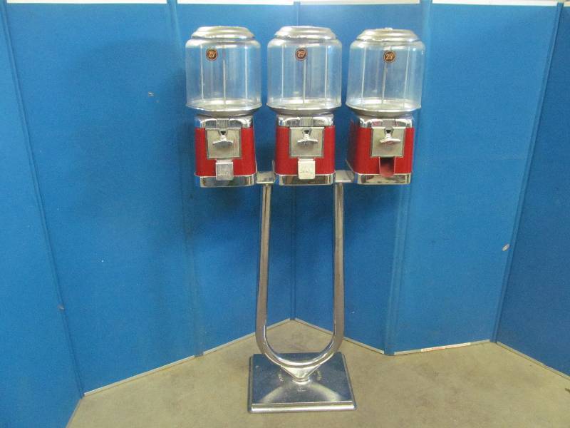 lot 209 image: Candy Machine