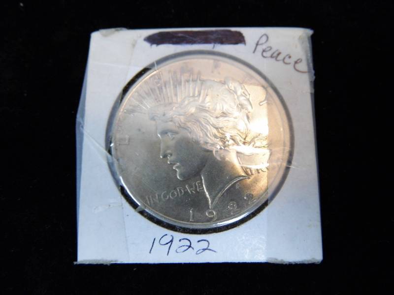 lot 2 image: Peace Dollar